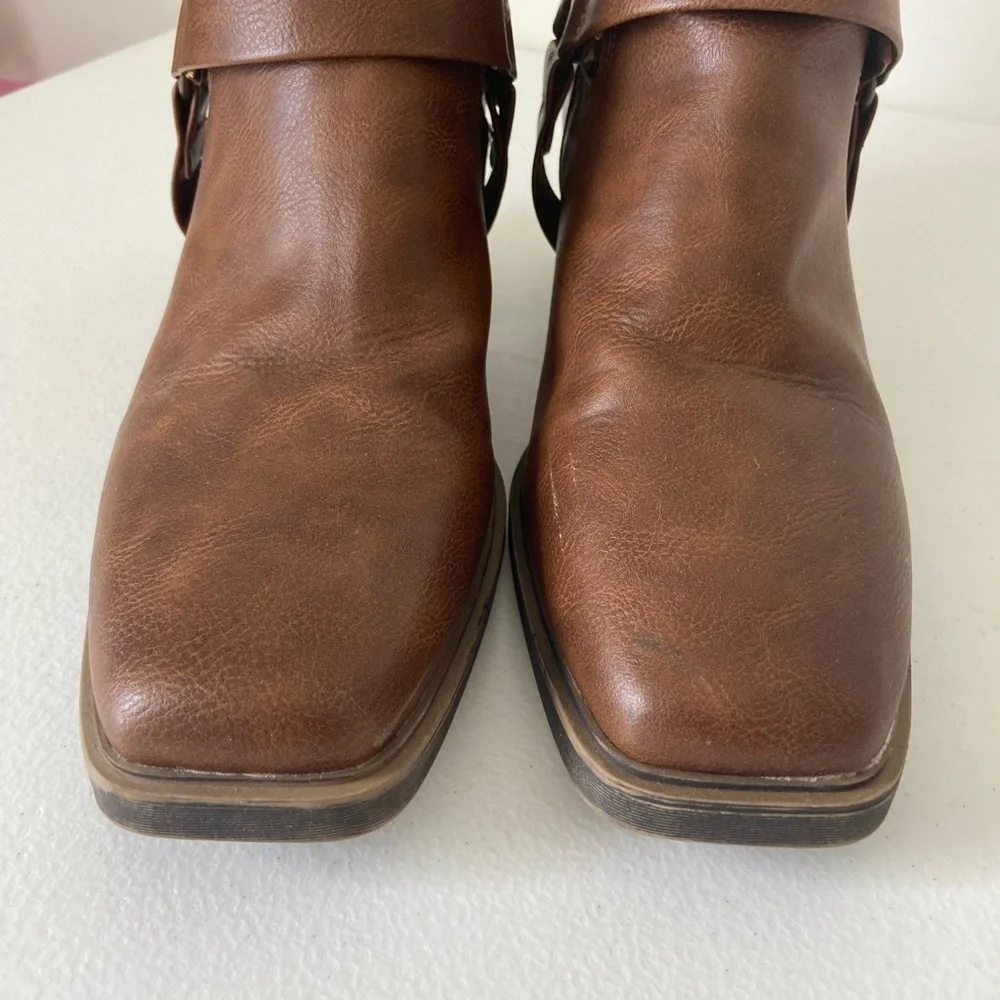 Sonoma women’s whiskey cognac ankle boots —‎ size 8.5